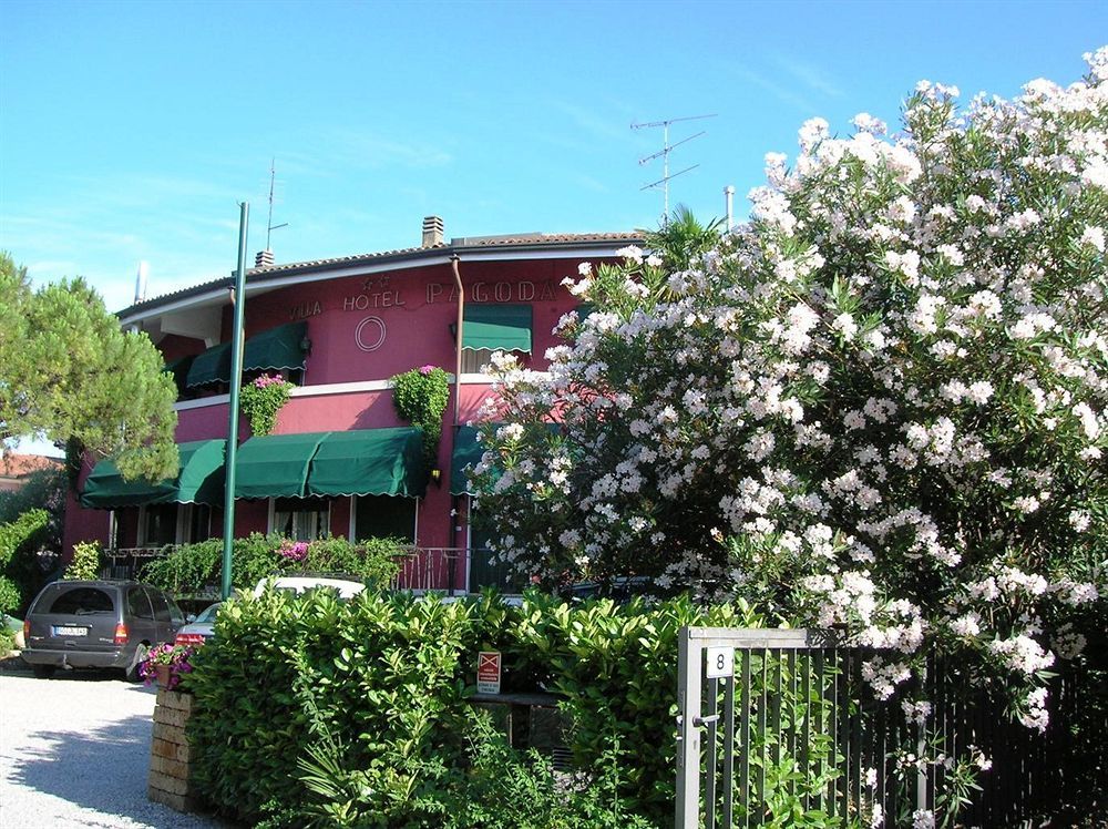 Hotel Villa Pagoda Sirmione Exterior foto